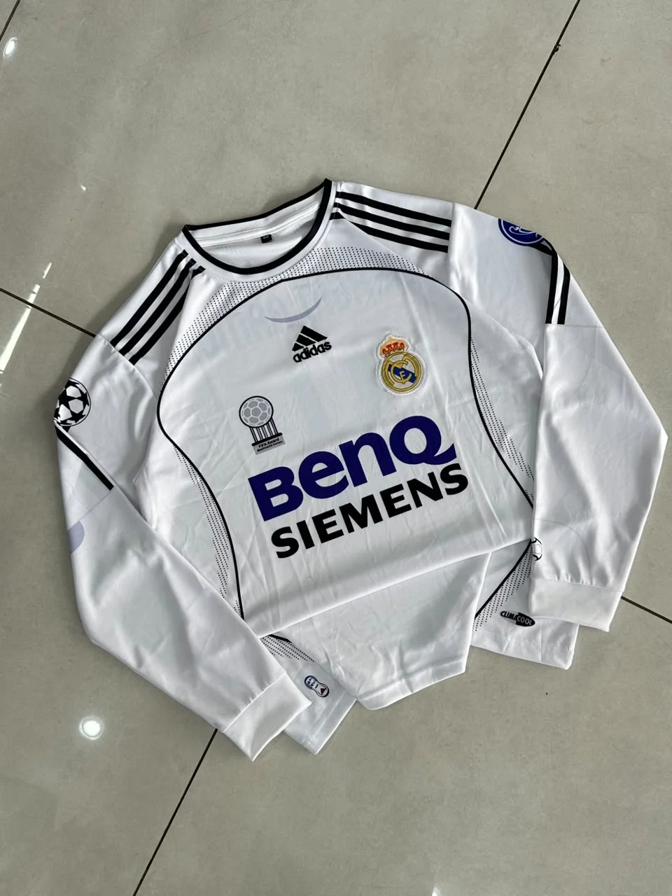 REAL MADRID 2006-07 HOME KIT - SERGIO RAMOS #4 - Football Jersey India (Photo 1)