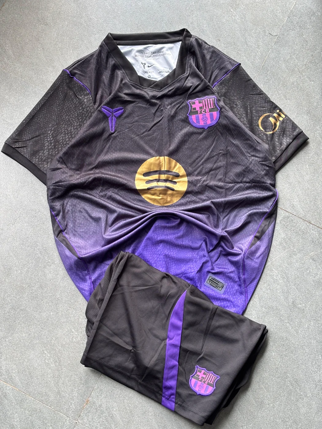 FC Barcelona 26/27 Away Full Kit Set (Jersey + Shorts) - Football Jersey India (Photo 1)